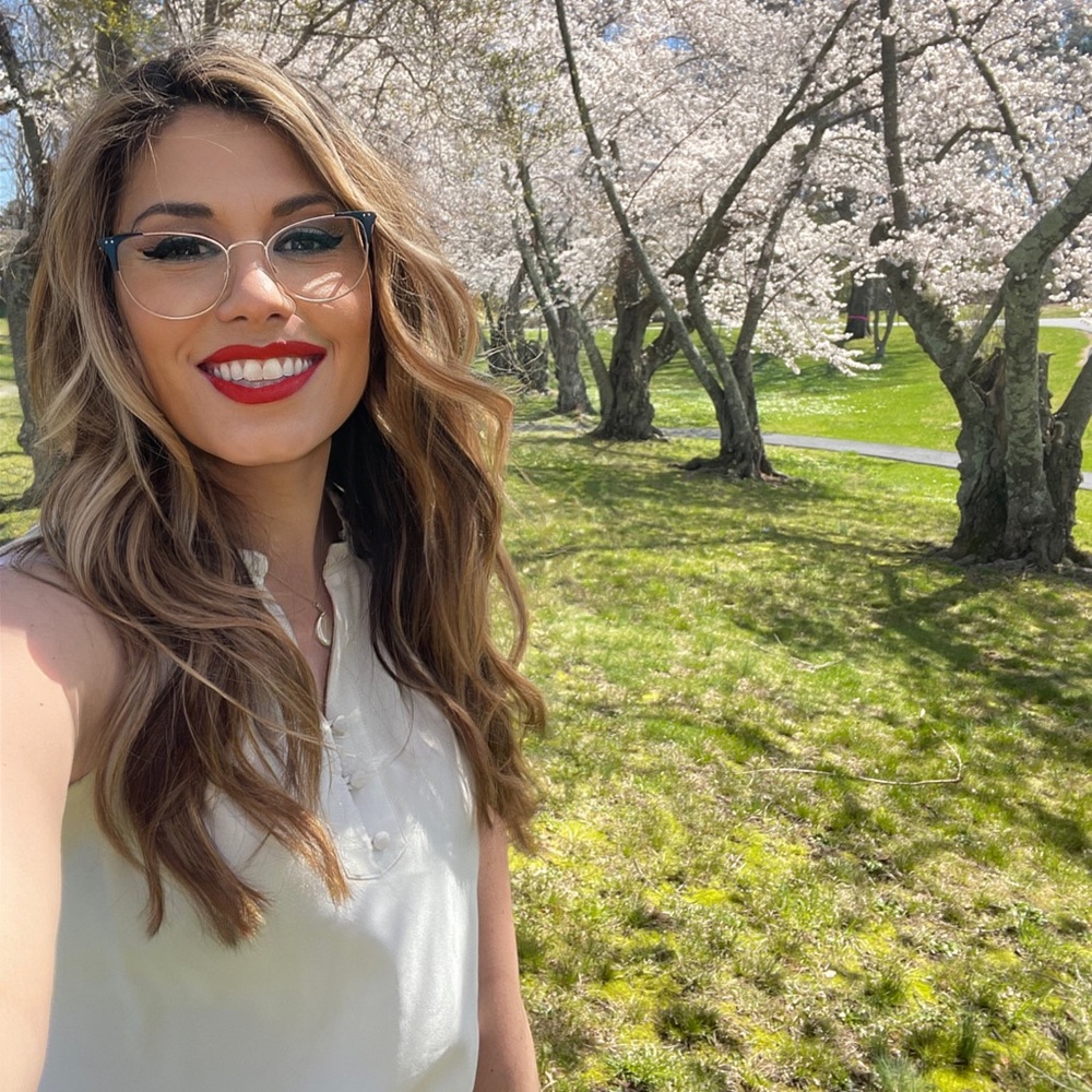 Meet your Posher, Ally